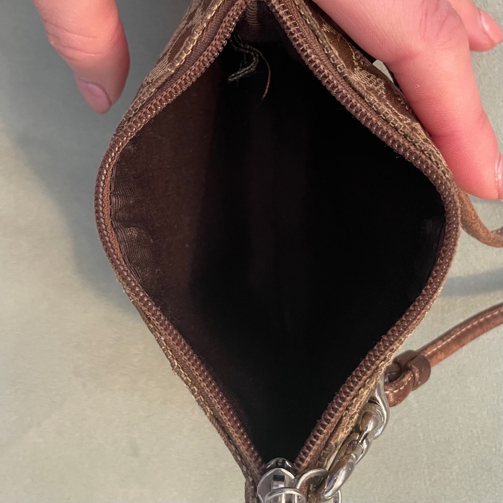 Coach wristlet - Picture 2 of 3